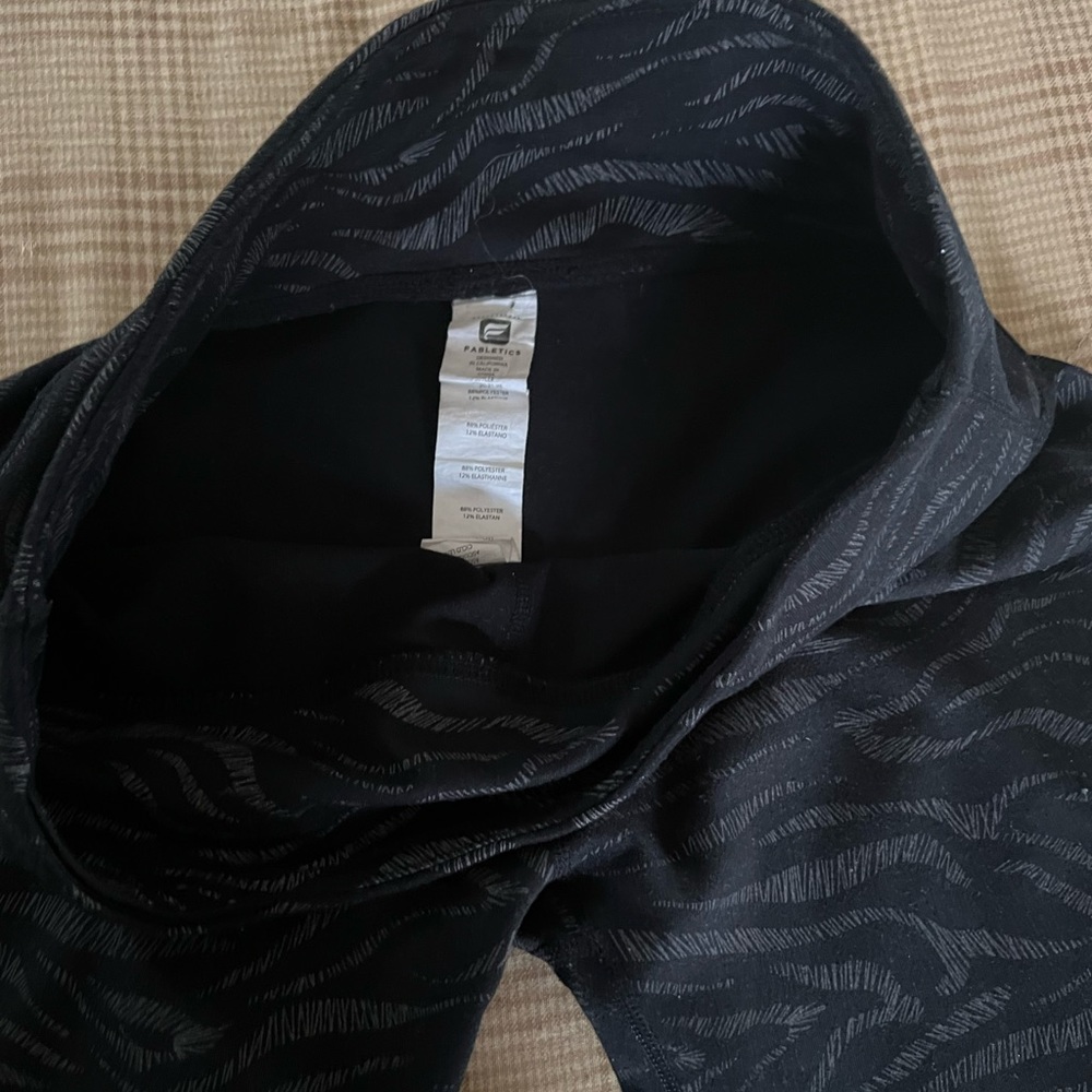 Fun and comfortable Fabletics Mid Rise Printed - Picture 4 of 6
